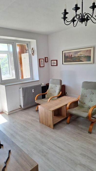 Vand apartament 2 camere, semidecomandat, zona Nanterre, Calea Bucuresti