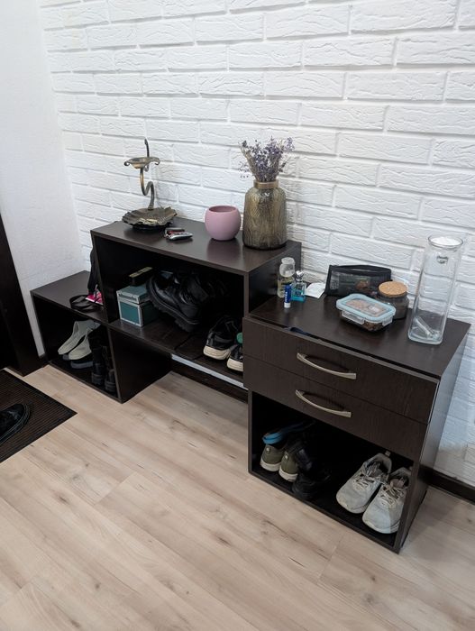 Продается тумба для прихожей