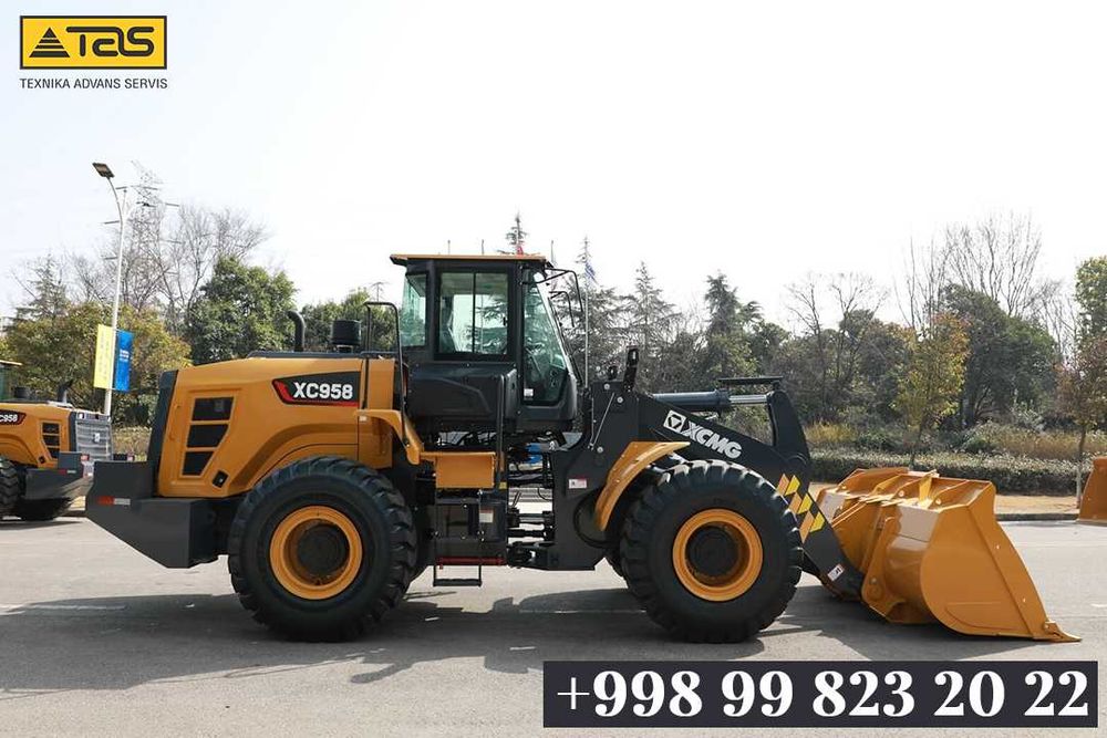 Фронтальный погрузчик  XC958