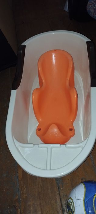 Детская ванночка и лежак