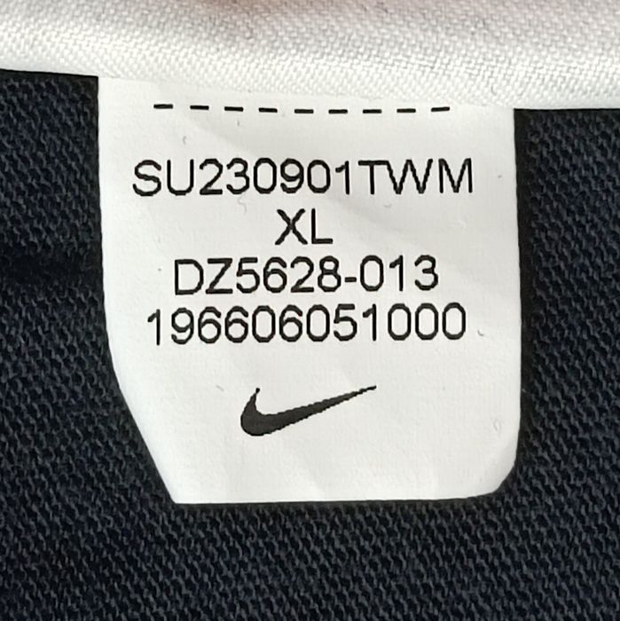 Nike Sportswear Repeat Tee оригинална тениска ръст 158-170см Найк памук спорт фланелка