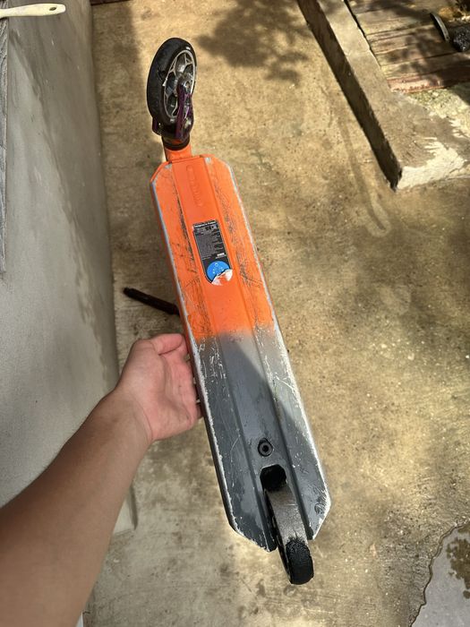 Trotineta trick-uri