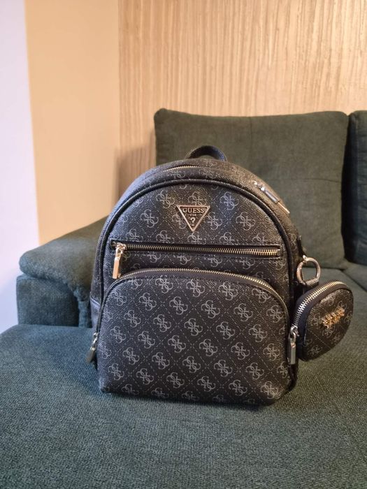 Дамска Раница Guess