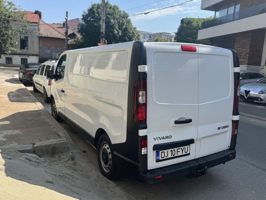 Opel Vivaro 2  long