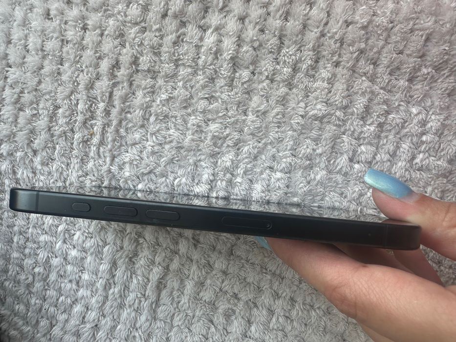 iPhone 15pro 128 mb