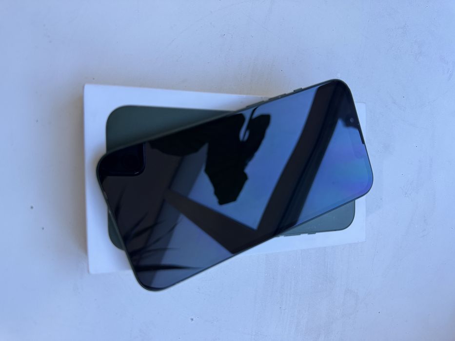 Продам iphone 13. 128g