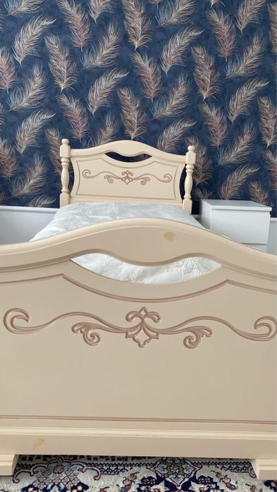 Срочно кровати с матрацом