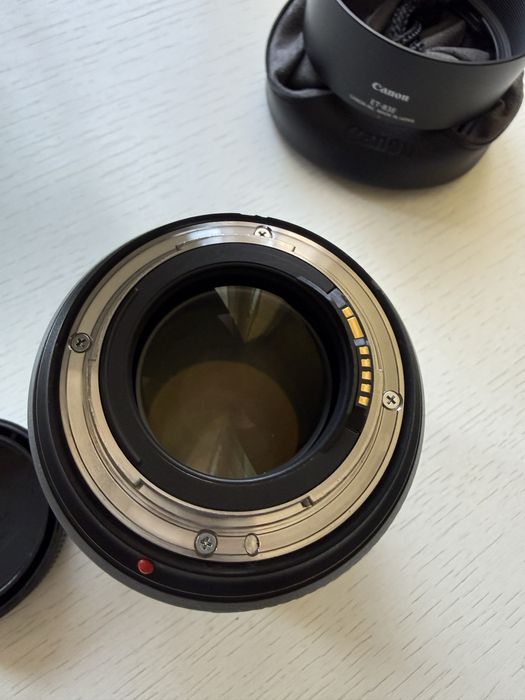 Canon 85 1.4 Is EF