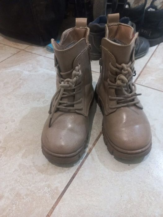Отдам даром сапоги,етік