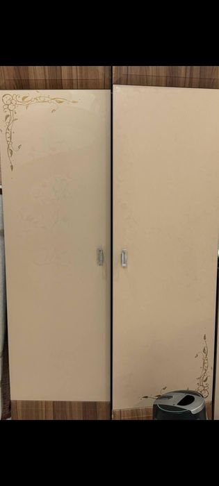 Прихожая со шкафом