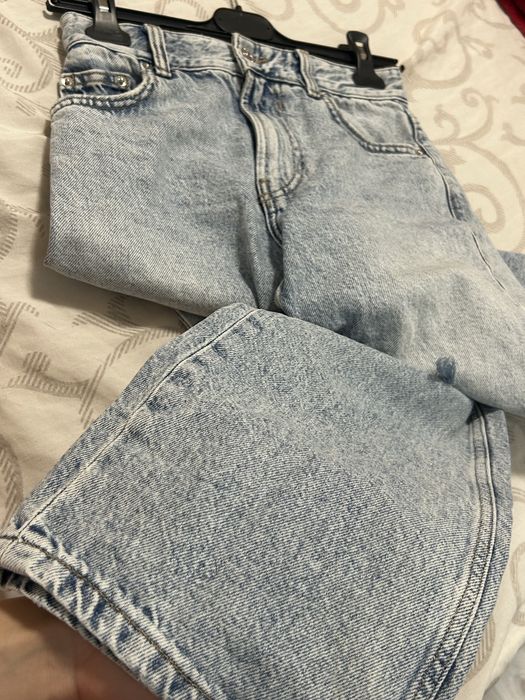 Дълги дънки с широк крачол ня Bershka