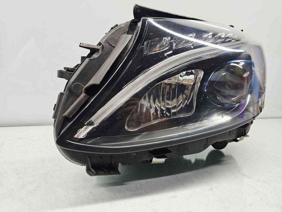 Far stanga Mercedes Clasa C (W205) [Fabr 2014-prezent] A2059061304
