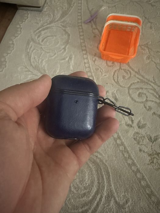 Продаю наушники Airpods 2