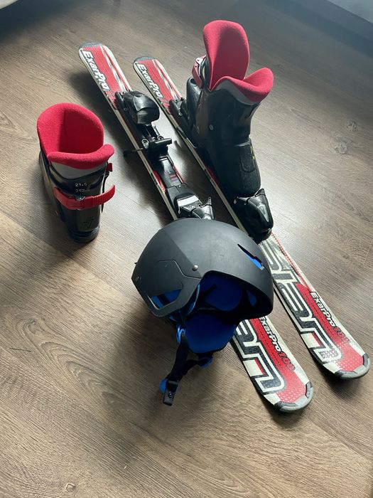 Set schi copii (schiuri, clapari si casca)