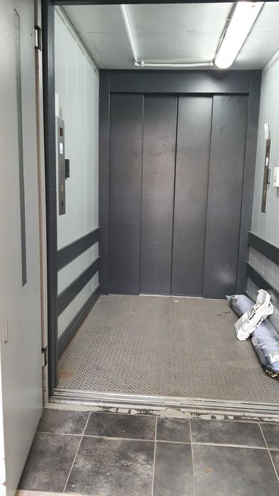 Продава се Хотел в Русе, Здравец - 3416 кв.м за 381 €/кв.м - Снимка #1