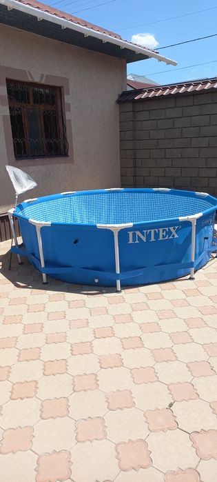Бассейн каркасный INTEX