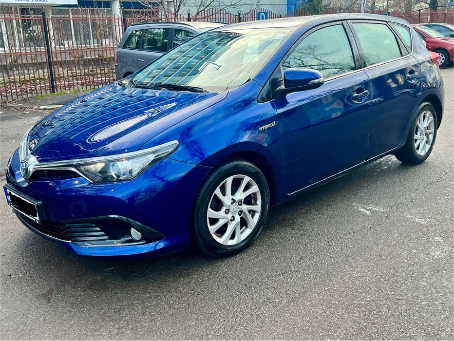 Toyota Auris 2017 automat hibrid benzina