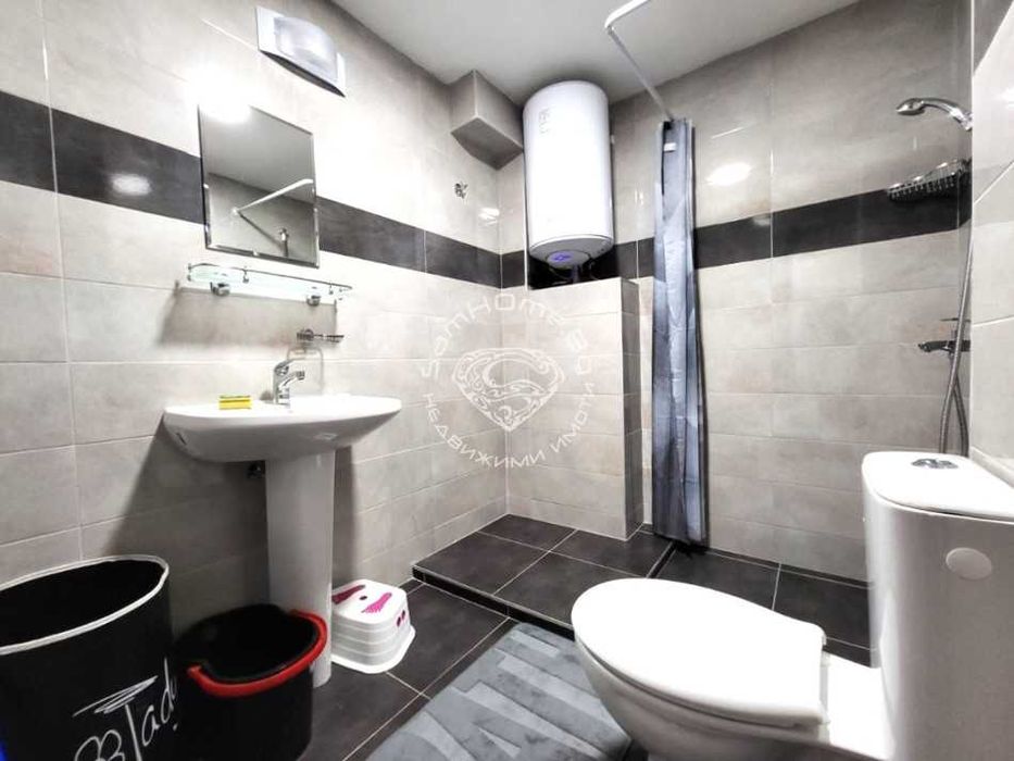 Продава се Тристаен апартамент в Варна, Колхозен пазар - 100 кв.м за 1599 €/кв.м - Снимка #11