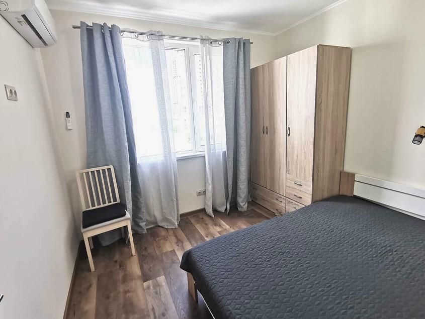 Дава се под наем Тристаен апартамент в Бургас, Зорница - 60 кв.м за 816 € - Снимка #3