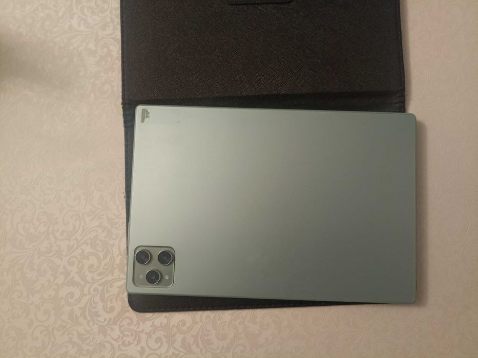 Планшет за 20000тг