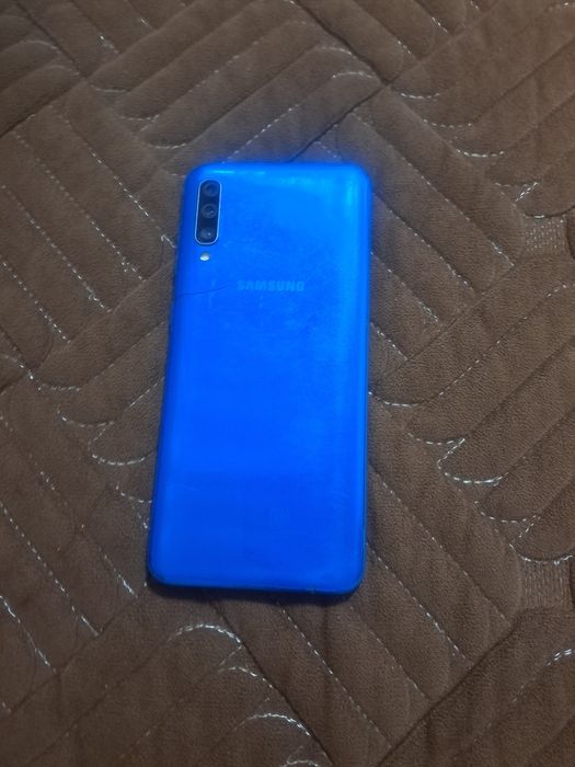 Samsung Galaxy A50 и iPhone 6 plus на запчасти