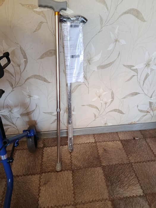 Продам трость, 2 шт новые