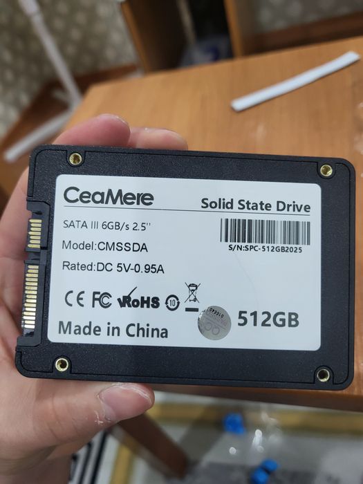 SSD SATA 3 512G + кабель от материнки