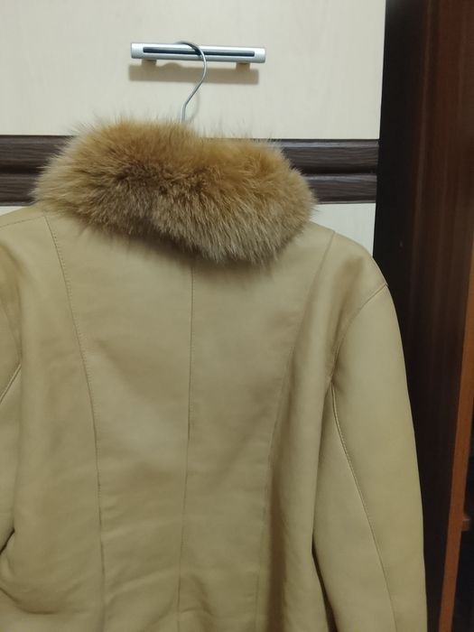 Vând hăinuță piele naturala