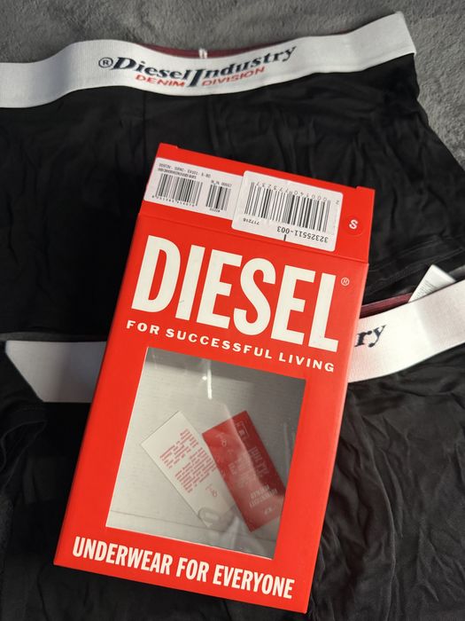 Diesel set 3 boxeri negri cu banda alba mesaj Diesel Industry S  noi