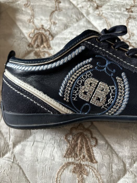 Продам  кроссовки Baldinini