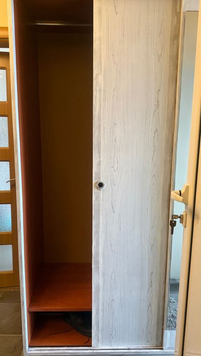 Двукрилен гардероб с огледало