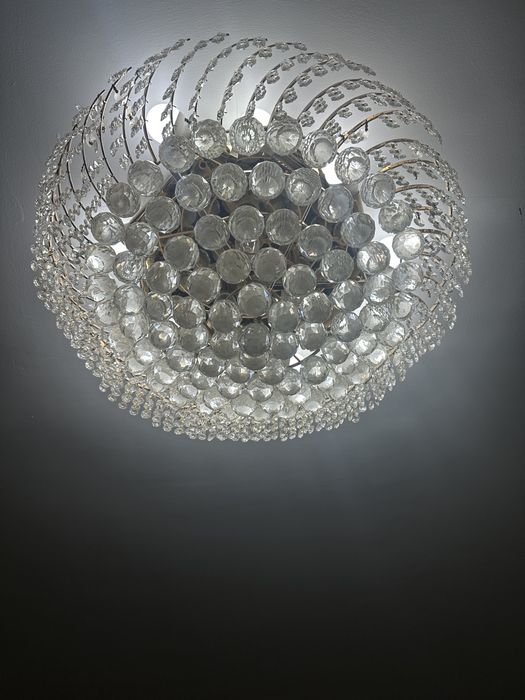 Люстра потолочная