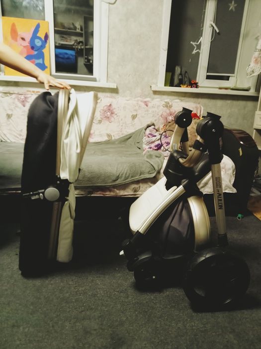 Коляска продам за 30000