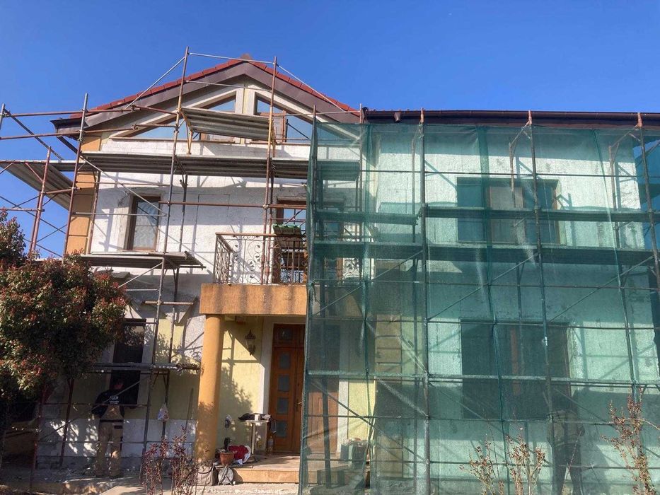 Echipă construcții și amenajări fațade
