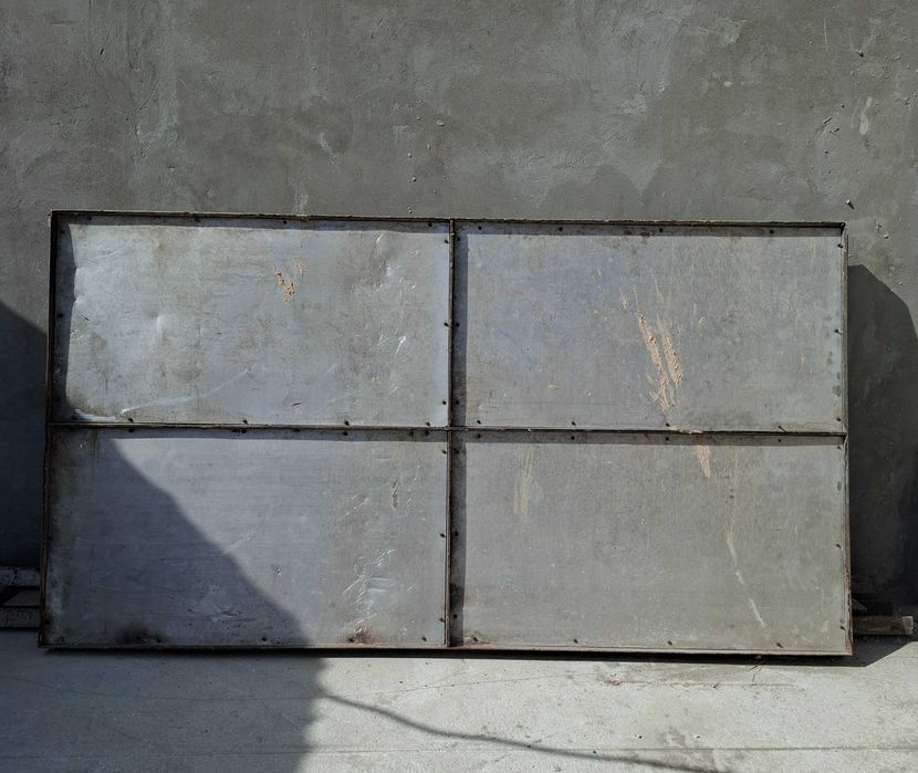 Металлический ворота б/у