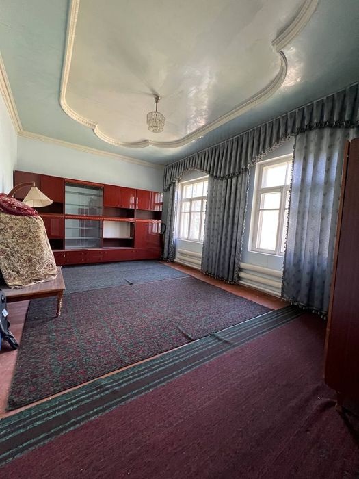 Хасанбойда уй сотилади.