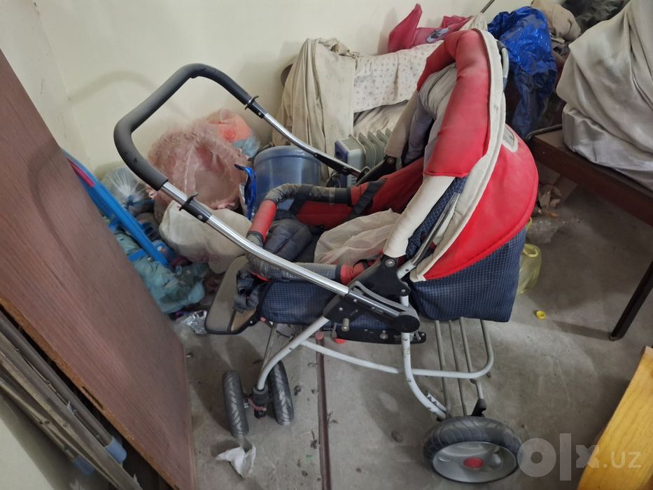 Eski bolalar kolyaska moshinalari sotiladi