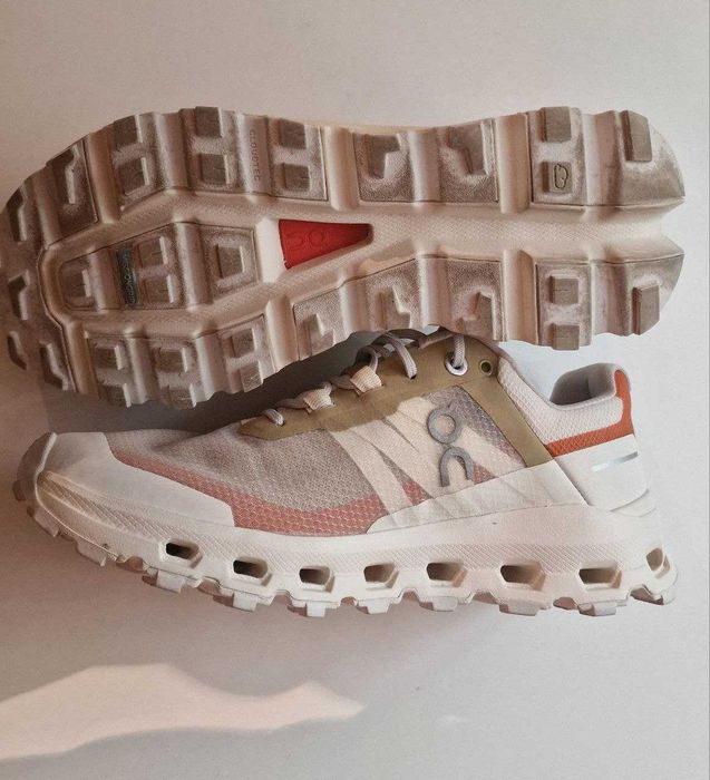 Кроссовки On Cloudvista