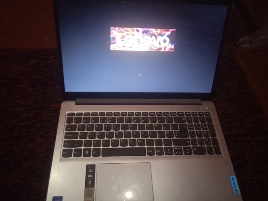 Lenovo 82V7 aybi yoʻq