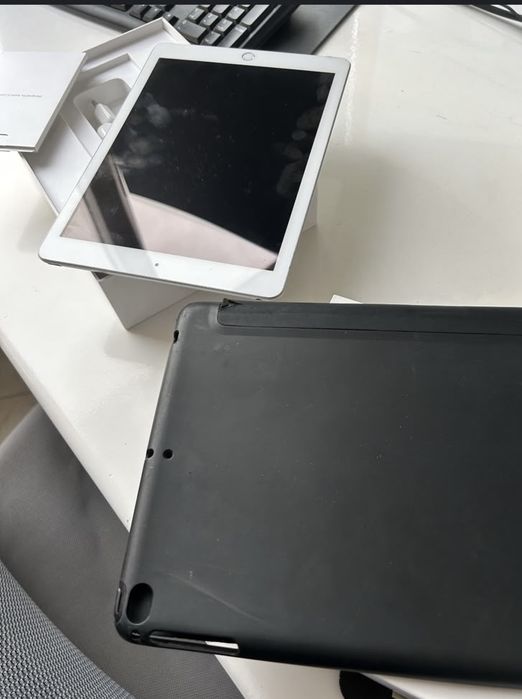 продам  ipad 6 generation