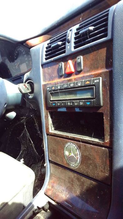 ЧАСТИ Мерцедес E класа 1996-2003г Mercedes Benz Е classе  W210