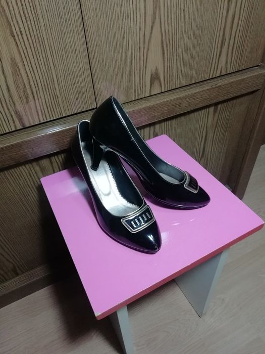 Лакированные туфли