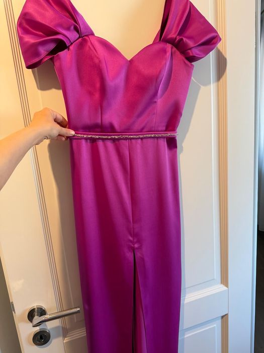 Rochie elegantă roz