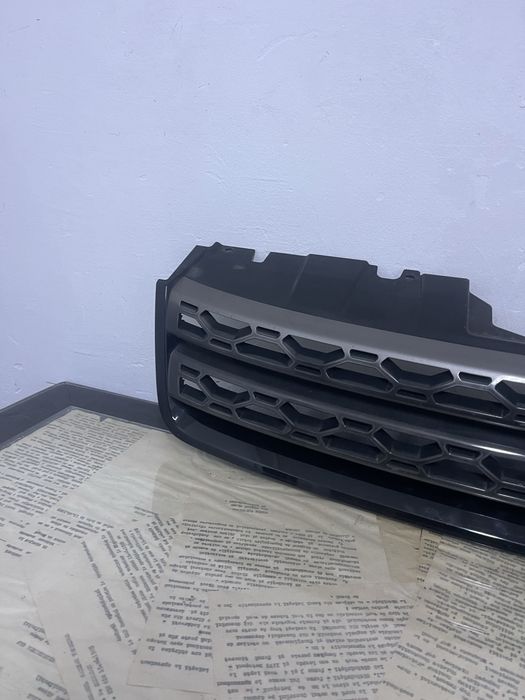 Grilă centrală Range Discovery Sport L550 2013-2020 cod FK728A100AE