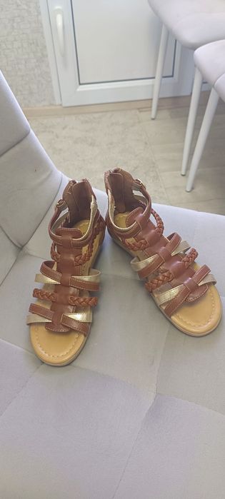 Детская одежда и обувь