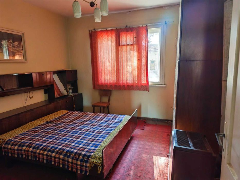 Продава се Къща в с. Новачене, Област Плевен - 361 кв.м за 37 €/кв.м - Снимка #3