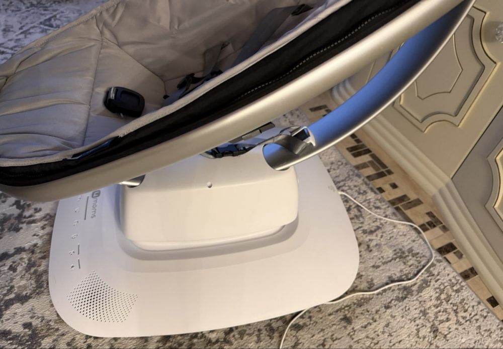 Електрическа бебешка люлка mamaRoo 5.0