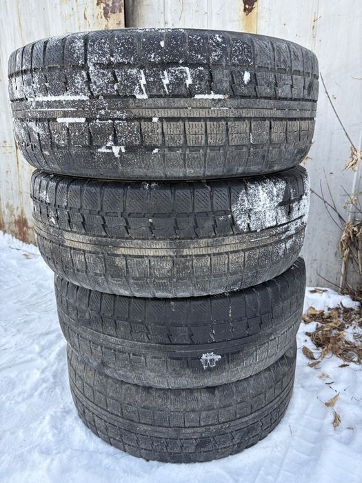 Резина липучка 235/50R18