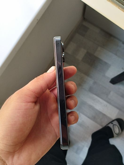 Telefon sotiladi  iphone korpisda klavish Mocor