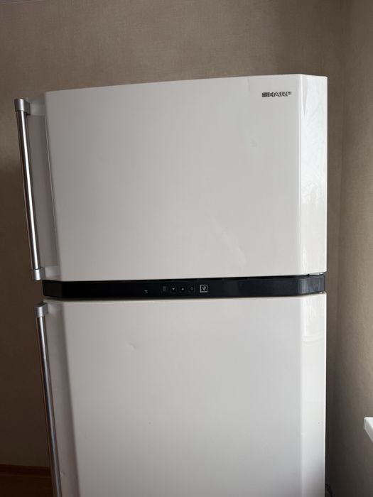 Продам холодильник